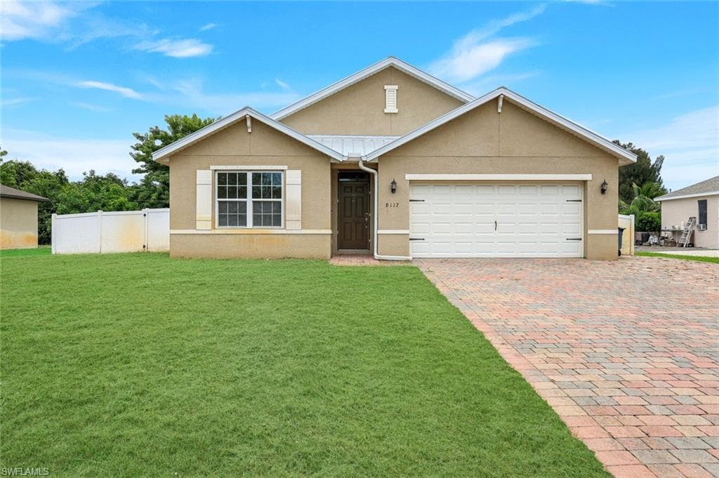8117 Sandpiper RD FORT MYERS, FL 33967