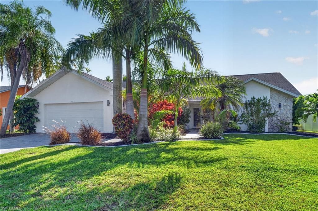 4225 2nd AVE CAPE CORAL, FL 33914