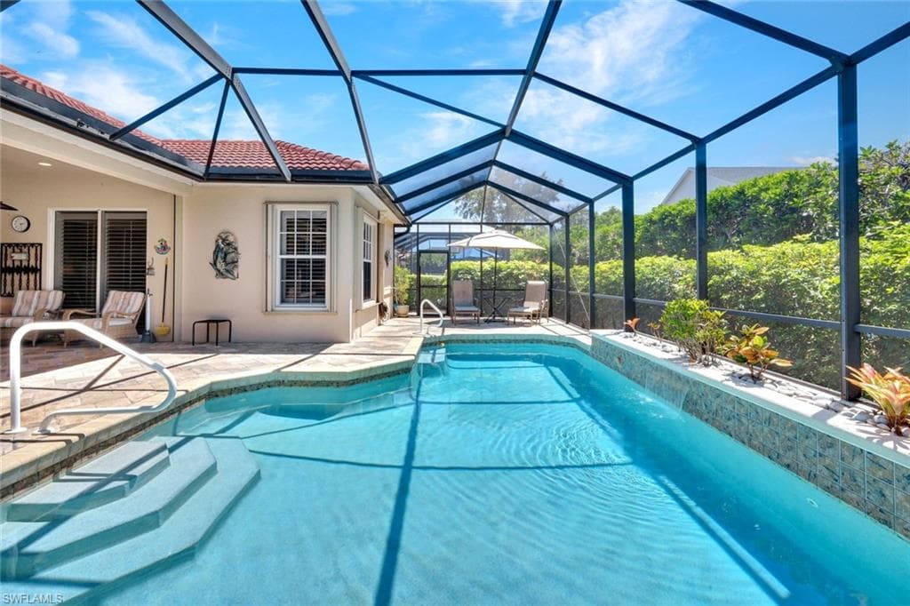 16208 Parque LN NAPLES, FL 34110