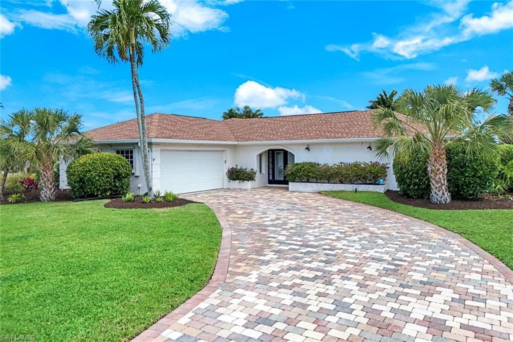 169 Baltusrol DR NAPLES, FL 34113