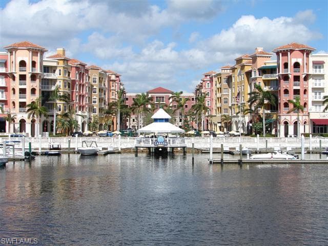 451 BAYFRONT PL 5206 NAPLES, FL 34102