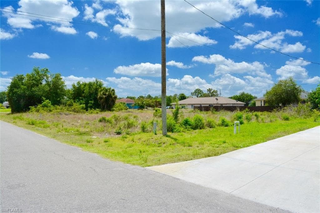 4505/4507 27th ST SW LEHIGH ACRES, FL 33973