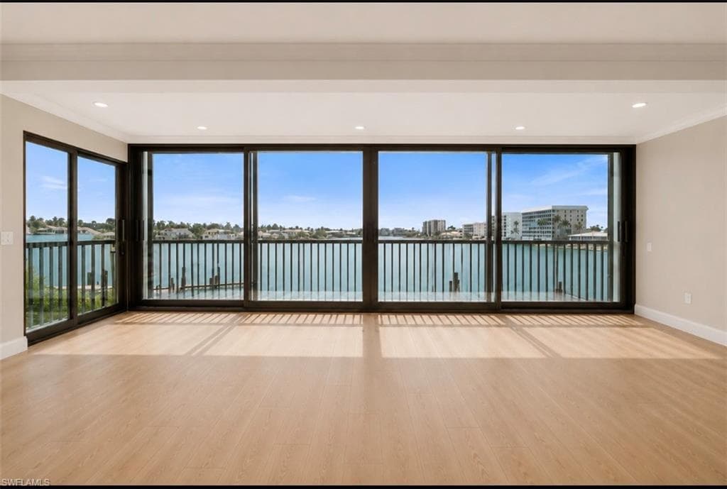 222 Harbour DR 301 NAPLES, FL 34103