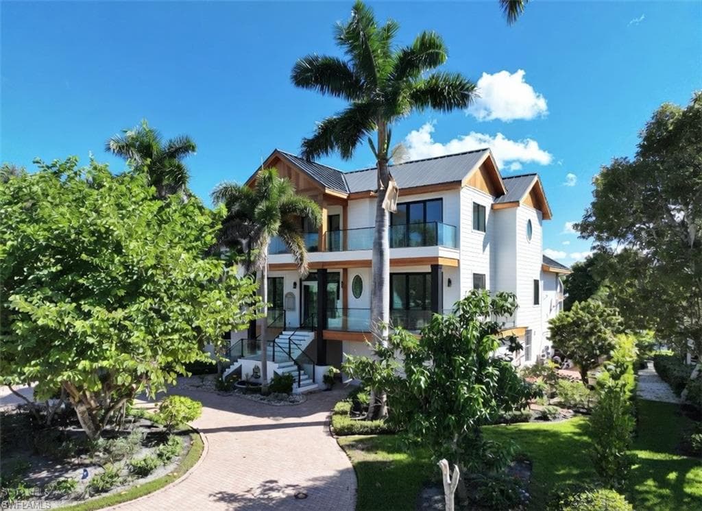 192 Topanga DR BONITA SPRINGS, FL 34134