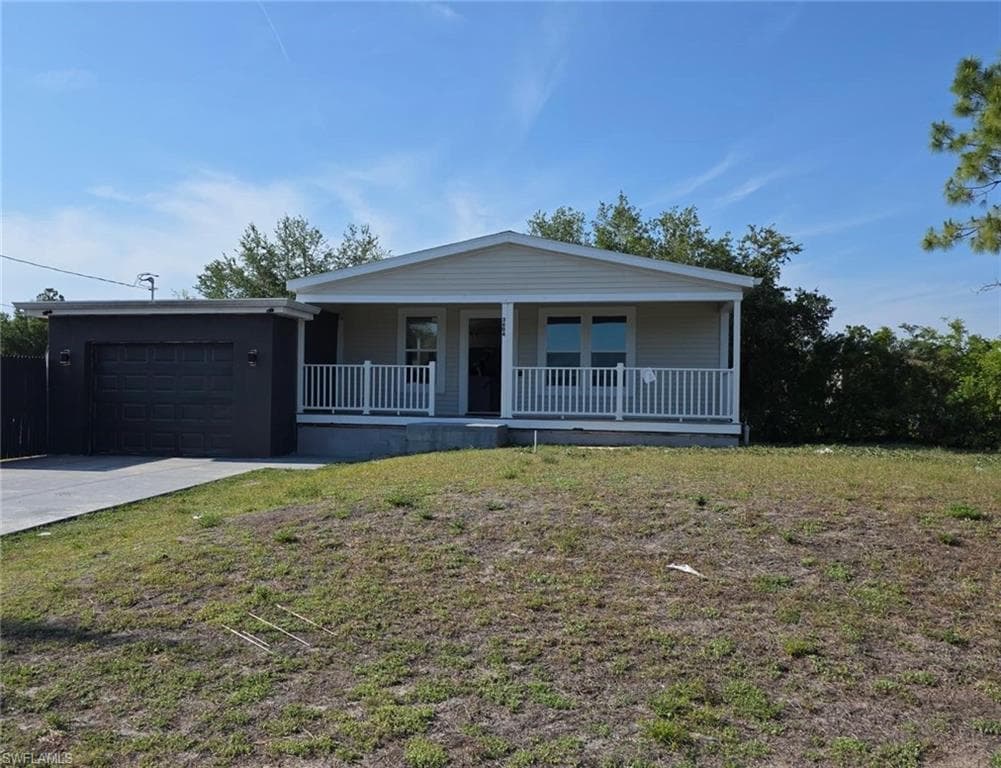 3604 16th ST W LEHIGH ACRES, FL 33971