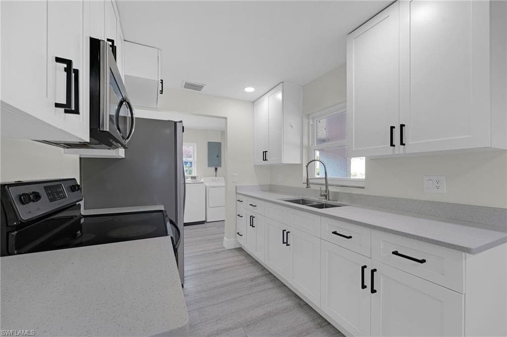 4800 Zana DR FORT MYERS, FL 33905