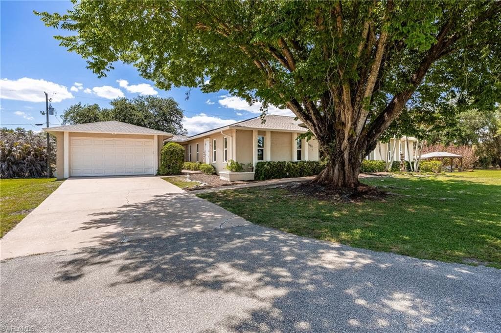 5060 Melaluca DR FORT MYERS, FL 33905