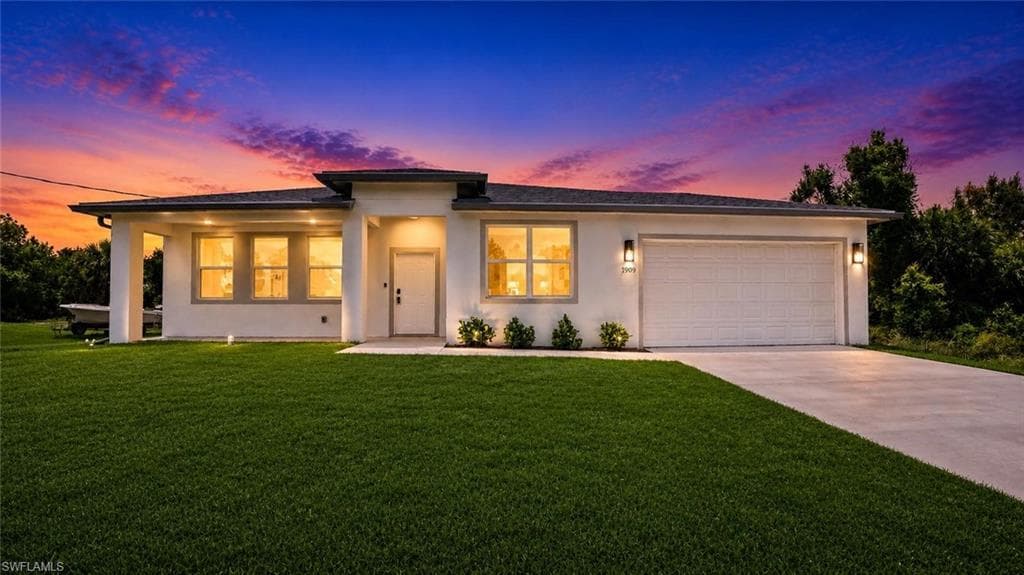 1909 Moore AVE LEHIGH ACRES, FL 33972