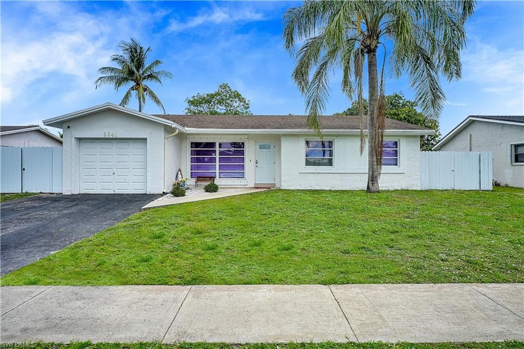 8641 NW 8TH ST PEMBROKE PINES, FL 33024