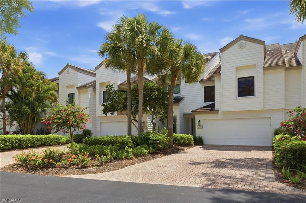 27119 Oakwood Lake DR BONITA SPRINGS, FL 34134