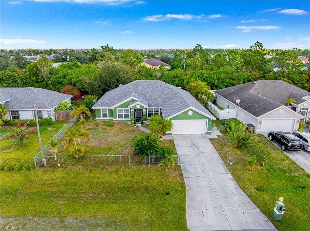 418 Windermere DR LEHIGH ACRES, FL 33972