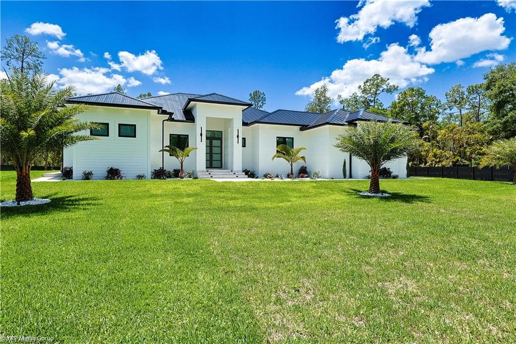 3430 1st AVE NW NAPLES, FL 34120
