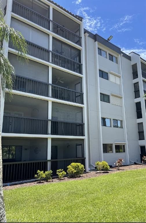 2121 Collier AVE 215 FORT MYERS, FL 33901