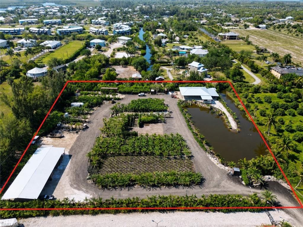 12242 Eagles Nest DR BOKEELIA, FL 33922