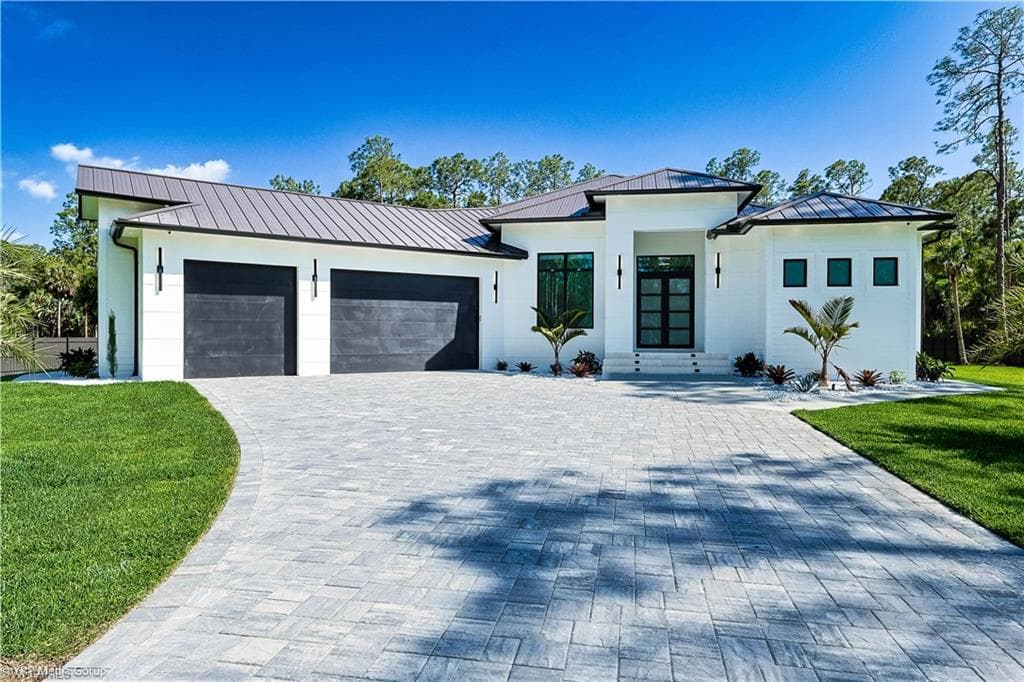 3414 1st AVE NW NAPLES, FL 34120