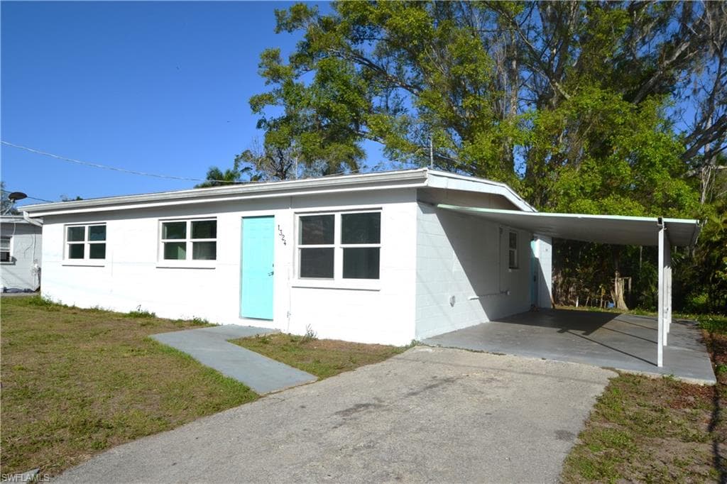 1324 Brookhill DR FORT MYERS, FL 33916