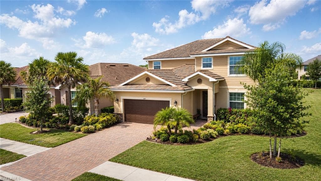 3697 Hampton CIR ALVA, FL 33920