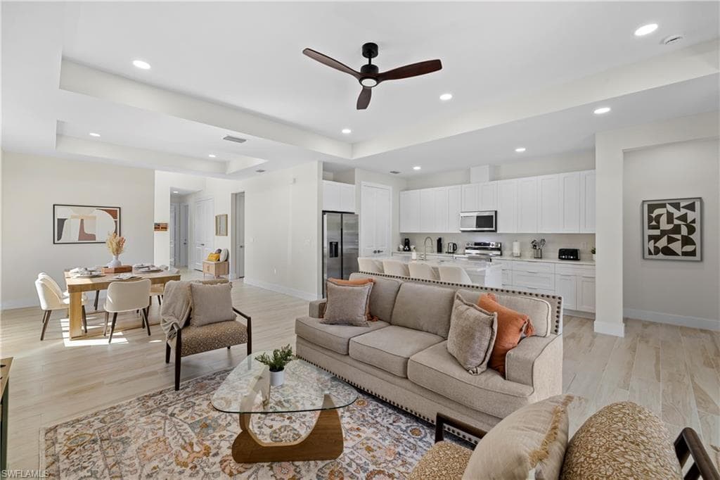 2533 Storter AVE NAPLES, FL 34112