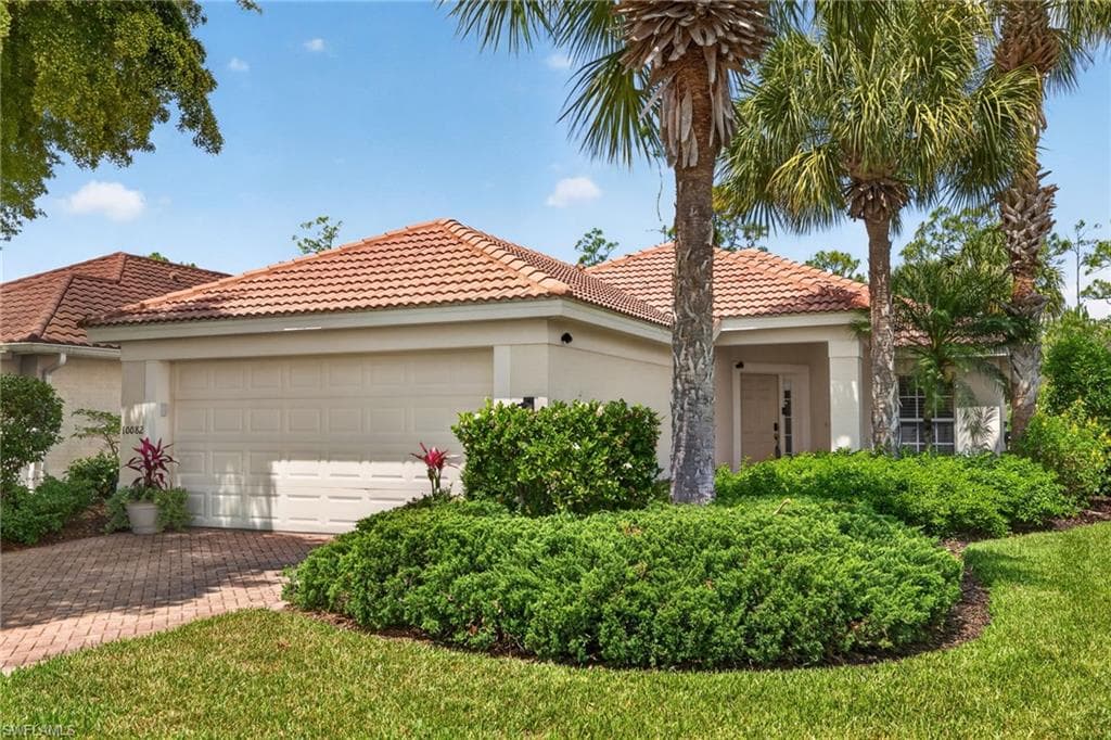 10082 Oakhurst WAY FORT MYERS, FL 33913