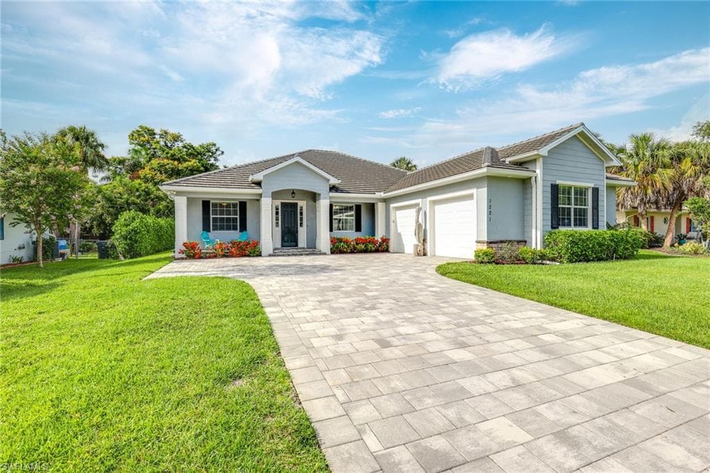 1221 La Faunce WAY FORT MYERS, FL 33919