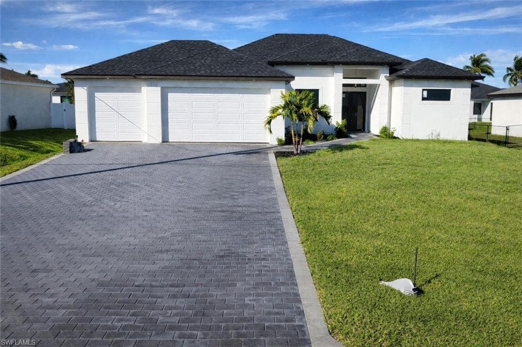 2853 3rd ST CAPE CORAL, FL 33993