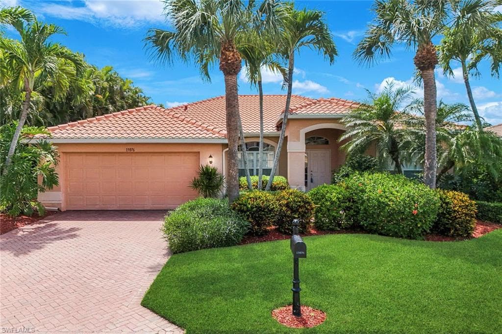 15076 BALMORAL LOOP FORT MYERS, FL 33919