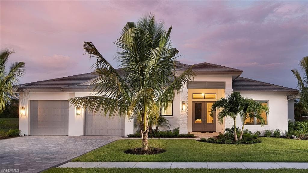2938 Coco Lakes DR NAPLES, FL 34105