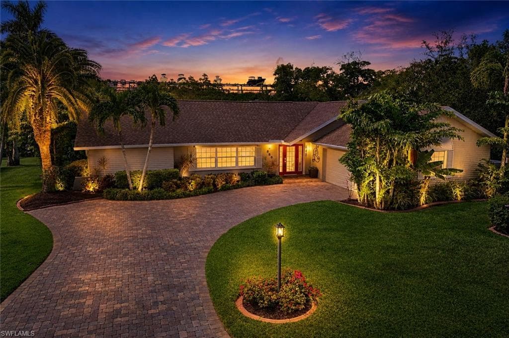 880 Deep Lagoon LN FORT MYERS, FL 33919