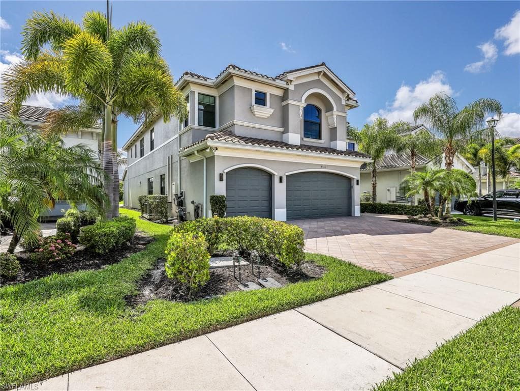 4716 Kensington CIR NAPLES, FL 34119