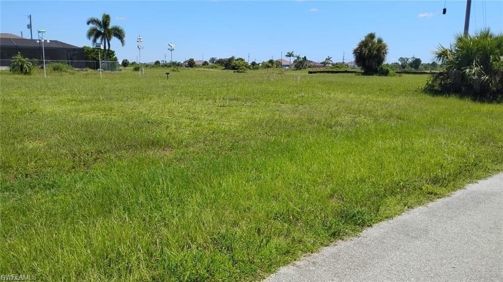 3805 NW 39th LN CAPE CORAL, FL 33993