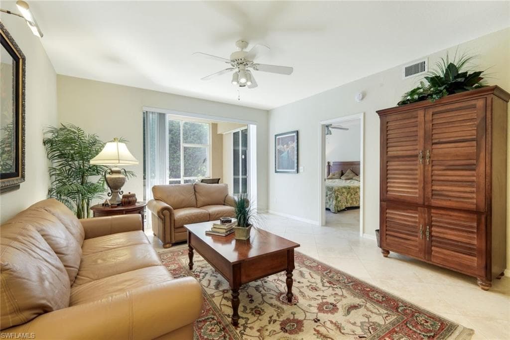 823 Tanbark DR 103 NAPLES, FL 34108