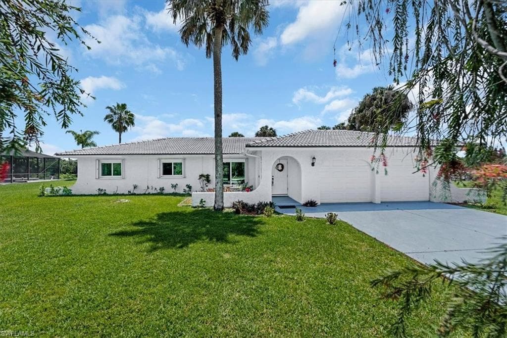 3233 Shell LN LABELLE, FL 33935