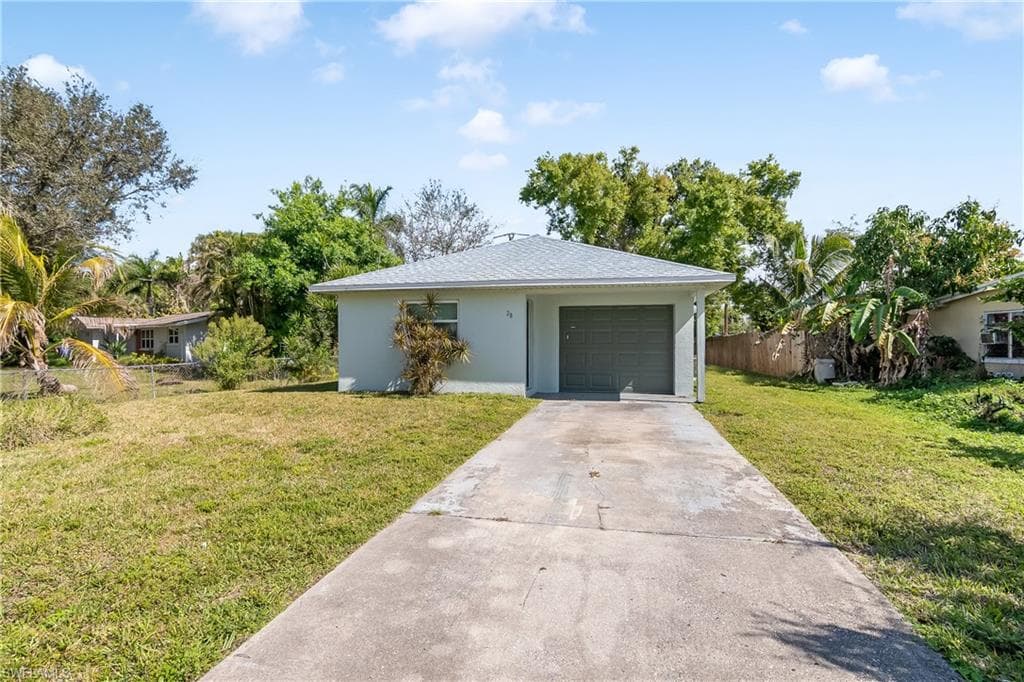 2826 West RD FORT MYERS, FL 33905
