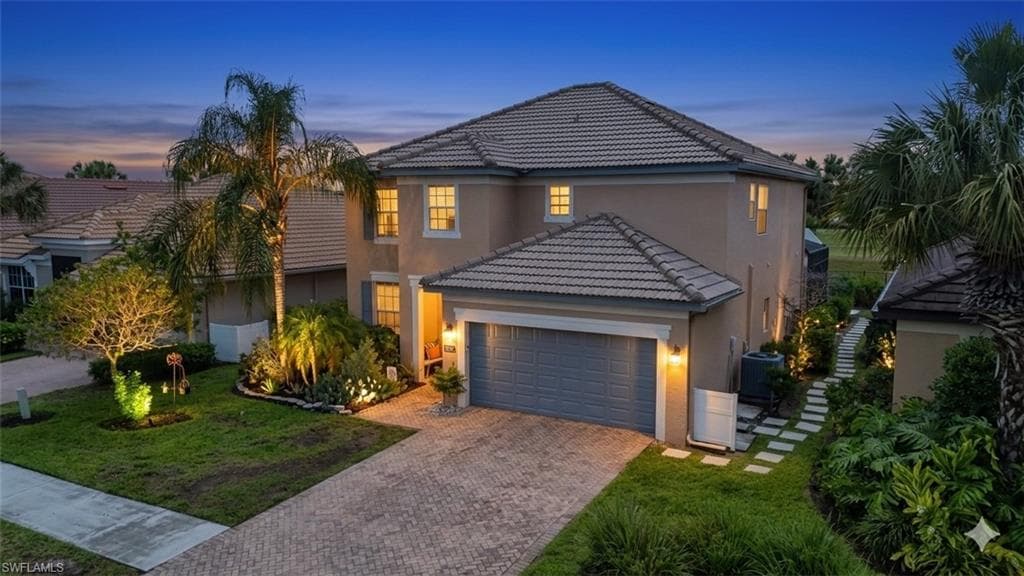 2063 Sagebrush CIR NAPLES, FL 34120