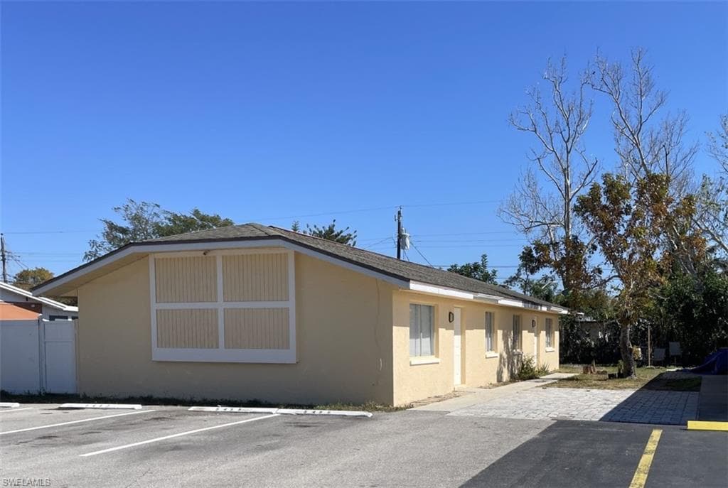 5455/5453 Third AVE FORT MYERS, FL 33907