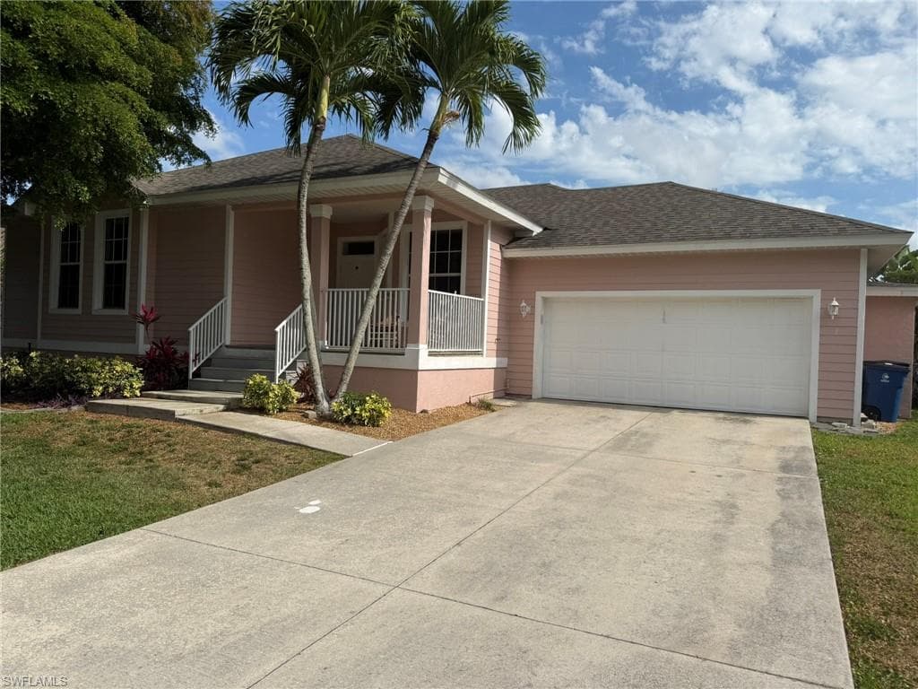7899 Sandel Wood CIR W FORT MYERS, FL 33908