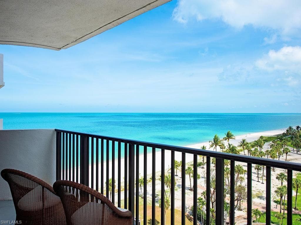 4005 Gulf Shore BLVD N 903 NAPLES, FL 34103