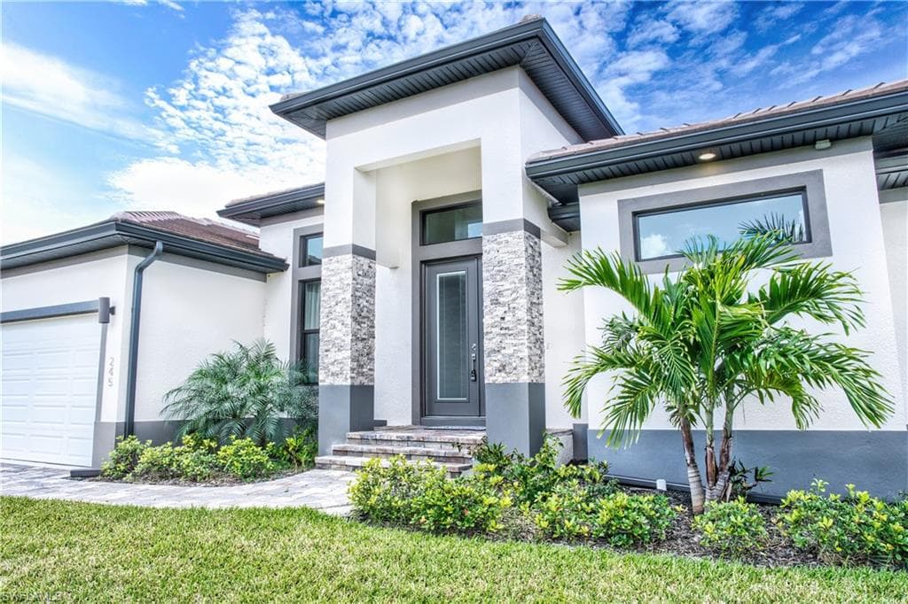 245 Marker RD ROTONDA WEST, FL 33947