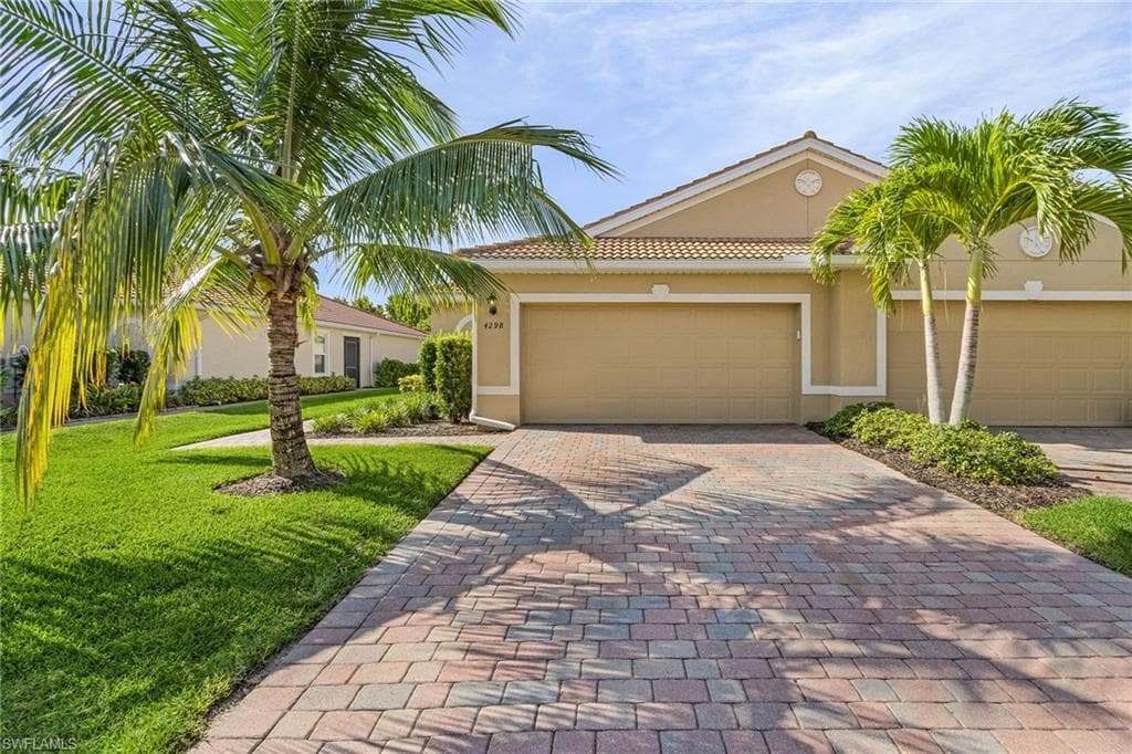 4298 Dutchess Park RD FORT MYERS, FL 33916