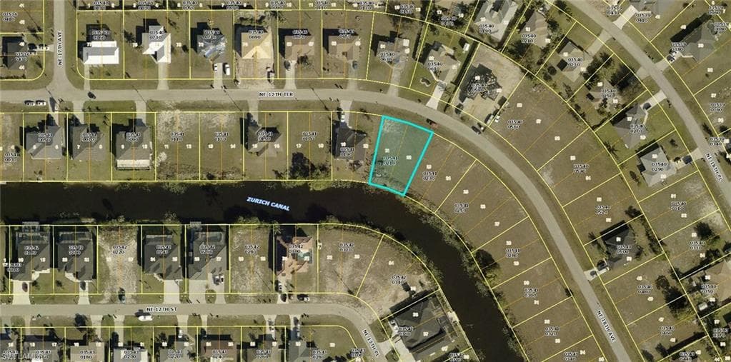 1728 NE 12th TER CAPE CORAL, FL 33909