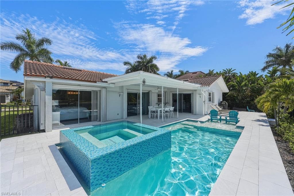 799 Caribbean CT MARCO ISLAND, FL 34145