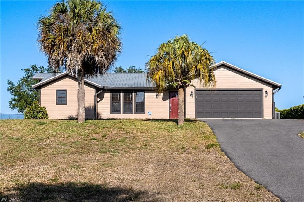 550 Caloosa Estates DR LABELLE, FL 33935