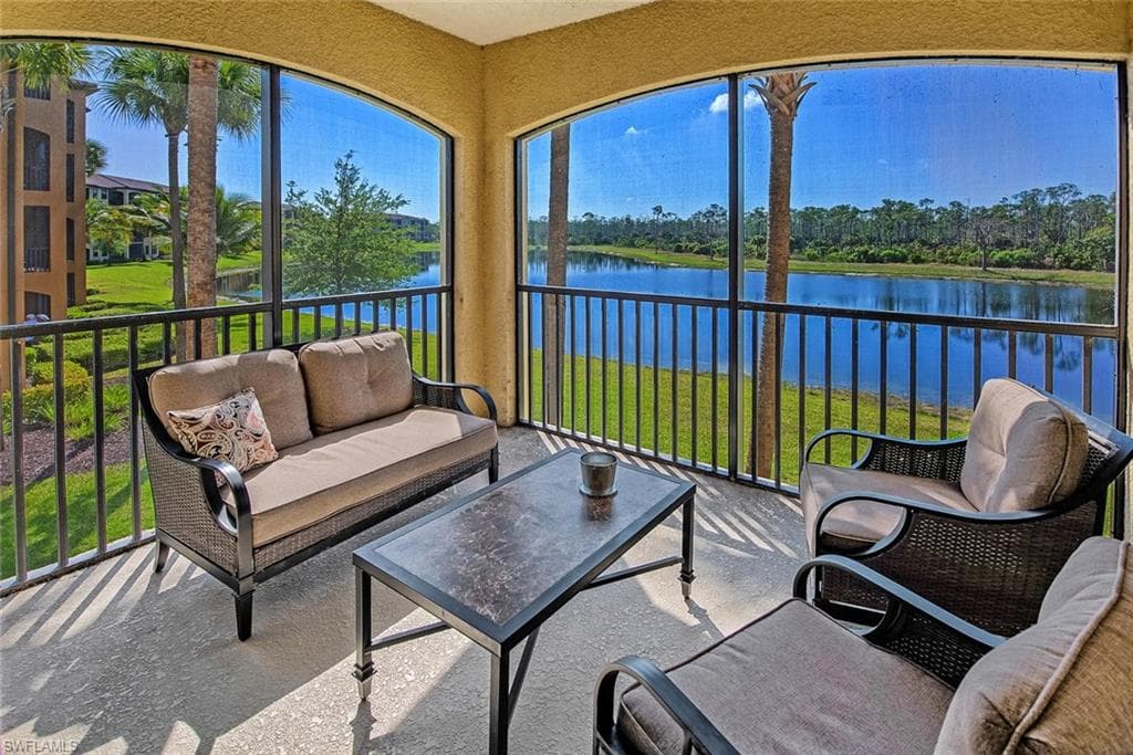 9735 Acqua CT 621 NAPLES, FL 34113