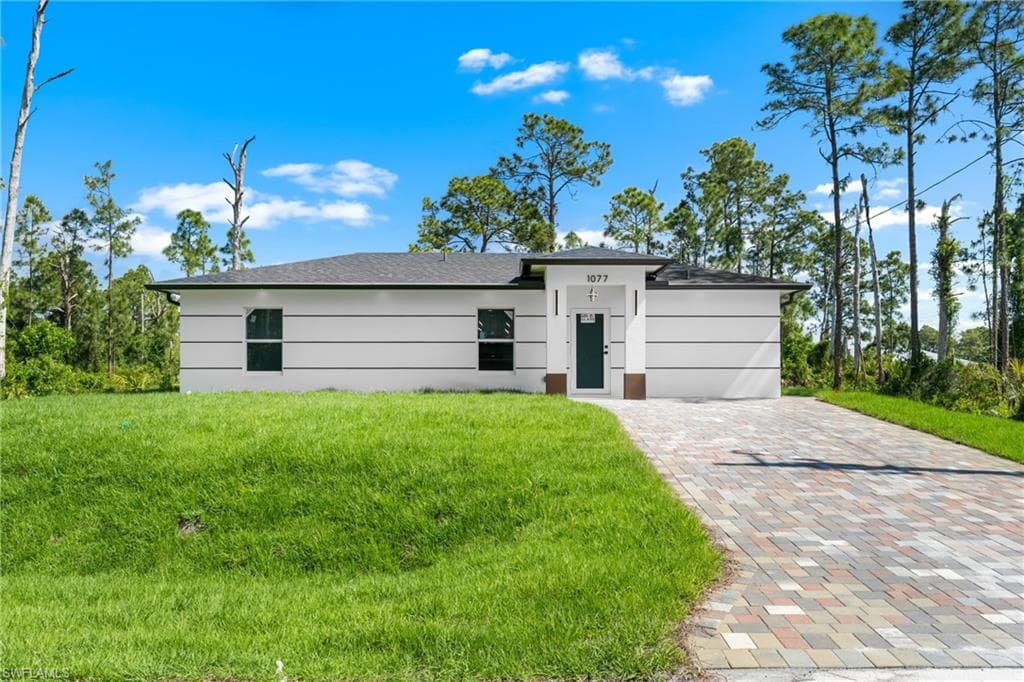 1077 Merry ST E LEHIGH ACRES, FL 33974