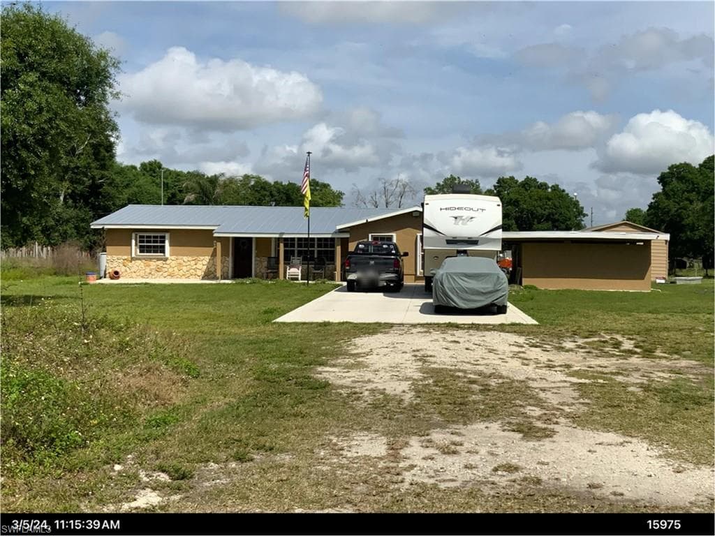 826 B RD LABELLE, FL 33935