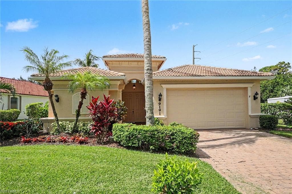 9191 Spanish Moss WAY BONITA SPRINGS, FL 34135