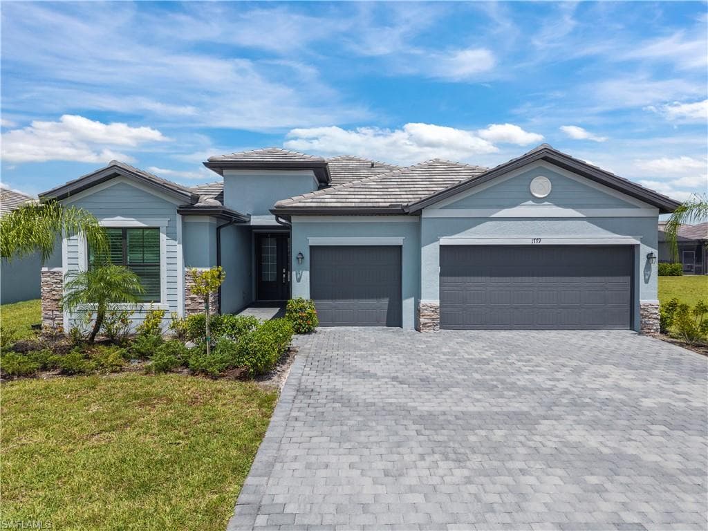 1779 Hagen CT NAPLES, FL 34120
