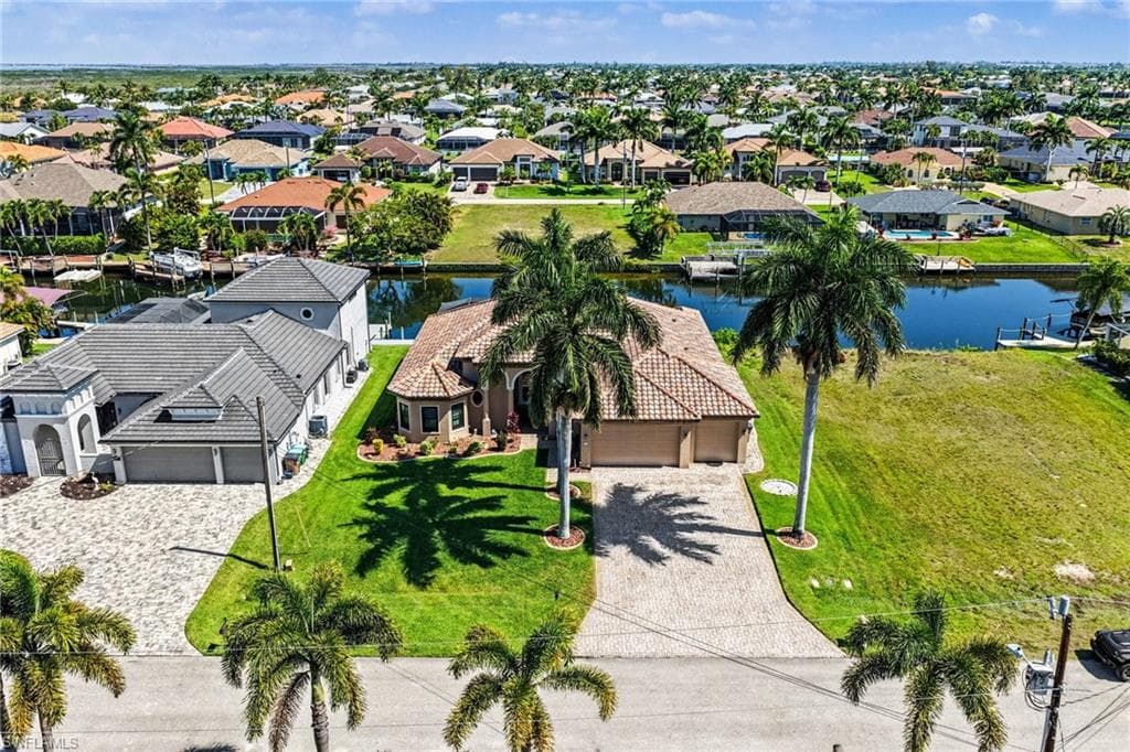 2817 SW 39th ST CAPE CORAL, FL 33914