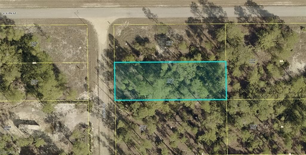 1124 Johns AVE LEHIGH ACRES, FL 33972