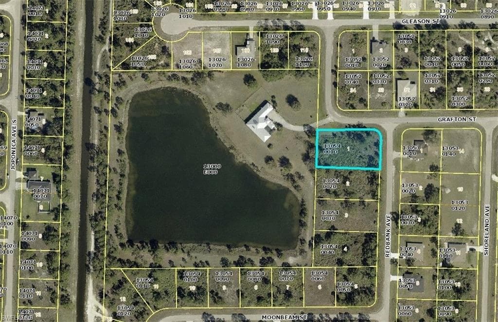 1048 Redbank AVE LEHIGH ACRES, FL 33974